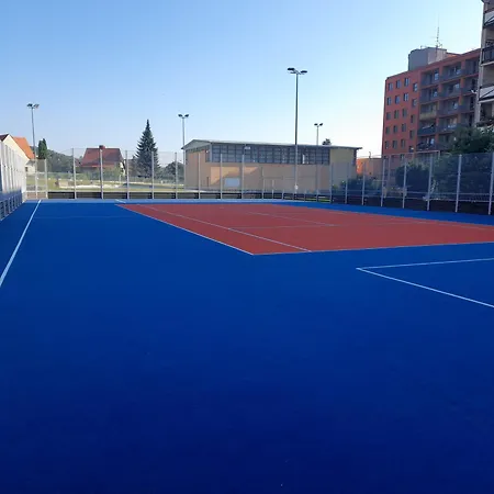 Penzion Domov Mládeže Soš A Sou *
