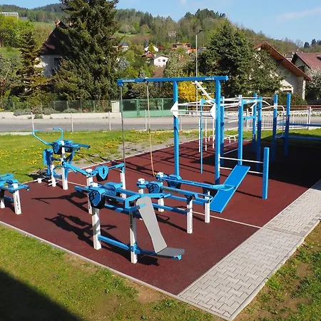 Penzion Domov Mládeže Soš A Sou